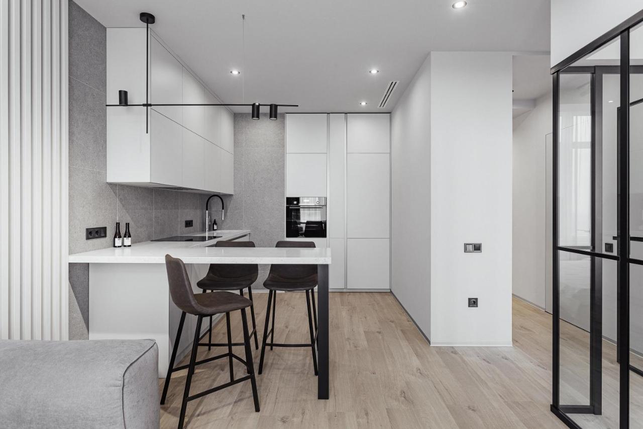 Sea & Sky Apartments Odessa Dış mekan fotoğraf