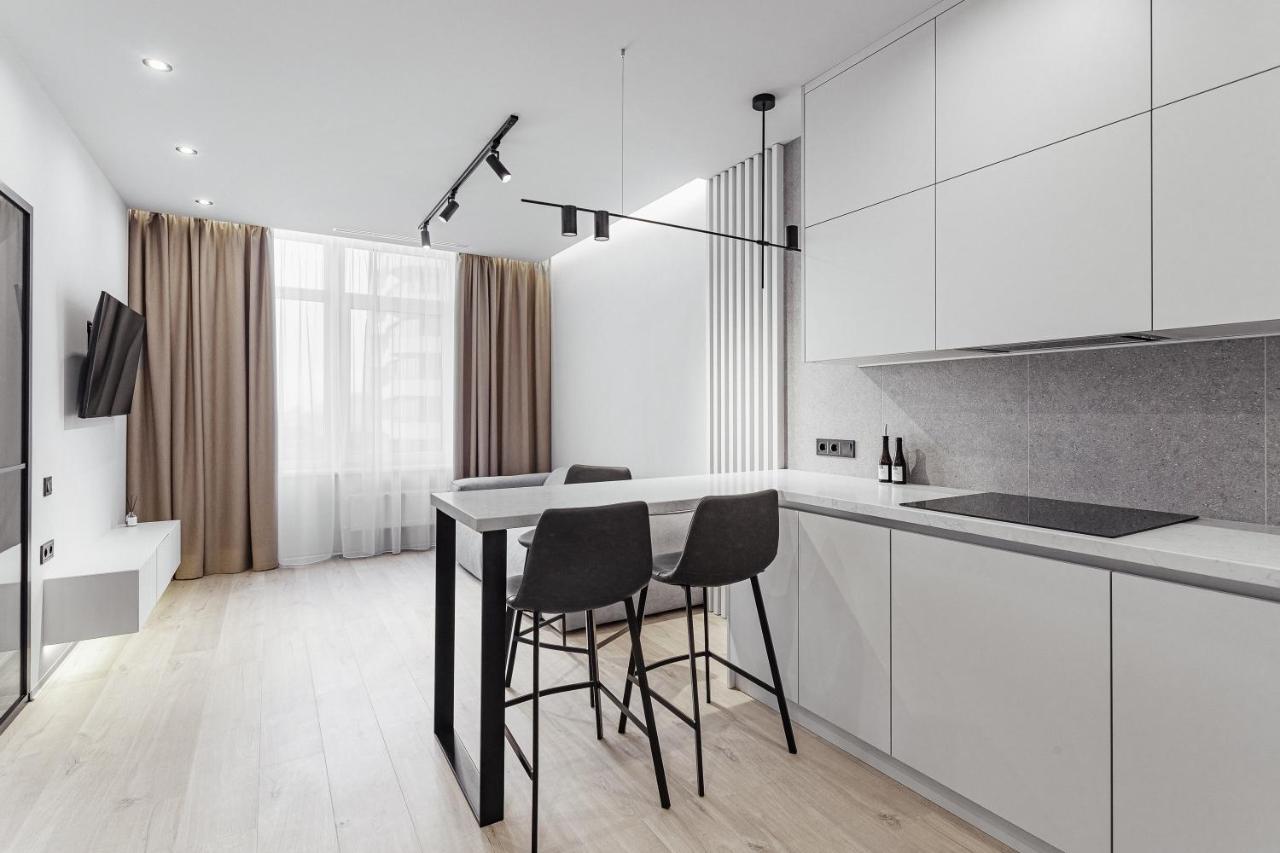 Sea & Sky Apartments Odessa Dış mekan fotoğraf