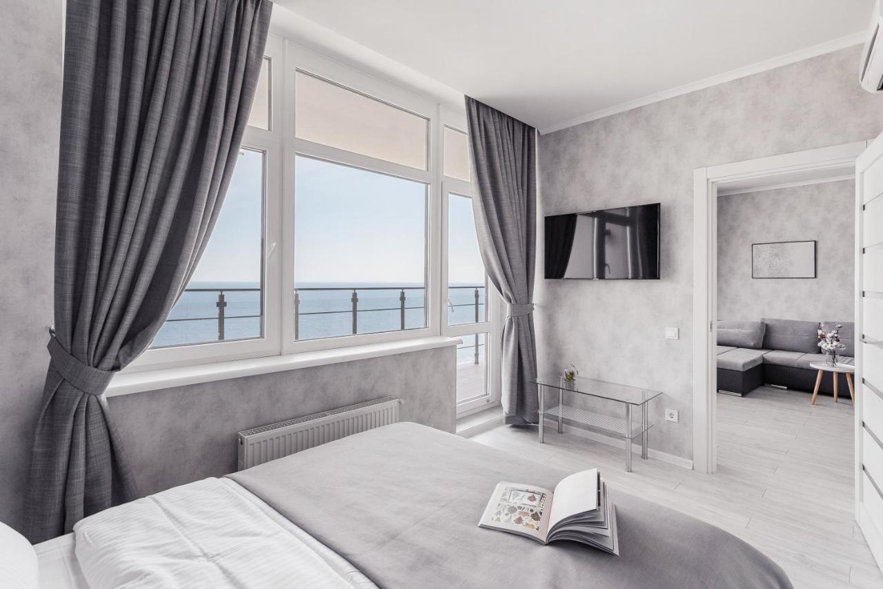 Sea & Sky Apartments Odessa Dış mekan fotoğraf