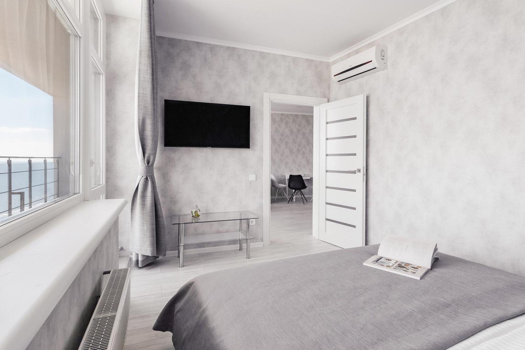 Sea & Sky Apartments Odessa Oda fotoğraf